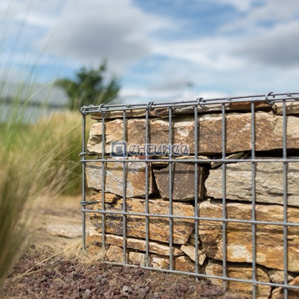Glass Gabion Basket Wall