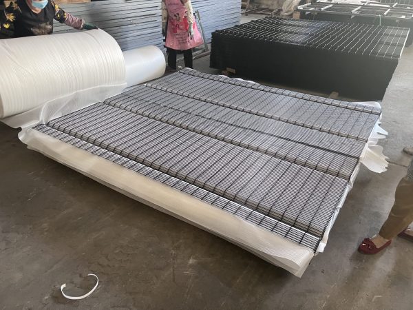 Clear View Fencing & Accessories